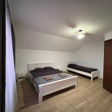 Bed and Breakfast Harmony Lazeshchyna Esterno foto