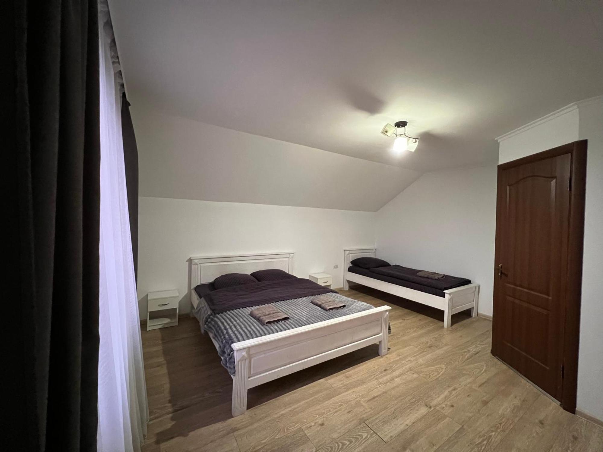 Bed and Breakfast Harmony Lazeshchyna Esterno foto